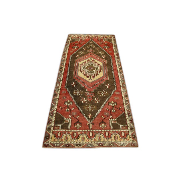 Early 21st Century Oriental Hand Knotted Rug Turkish Anatolian 3'1" x 7' For Sale - Image 5 of 5