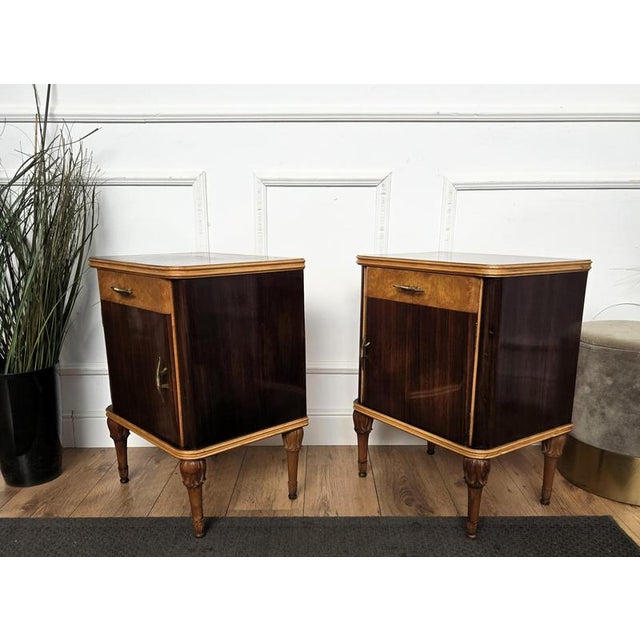 Art Deco Italian Nightstands in Burl Walnut, 1940s, Set of 2 For Sale - Image 10 of 11