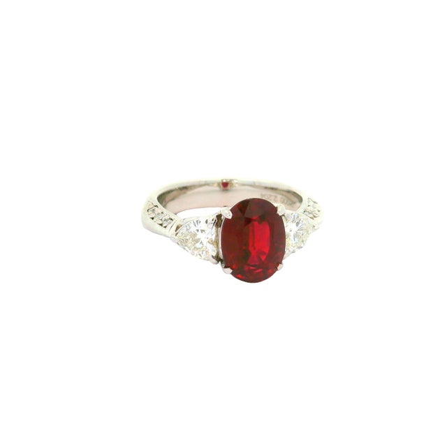 Contemporary 2.64 Carat Ruby Diamond Platinum Ring, Gia Certified, Size 6.25 For Sale - Image 3 of 7
