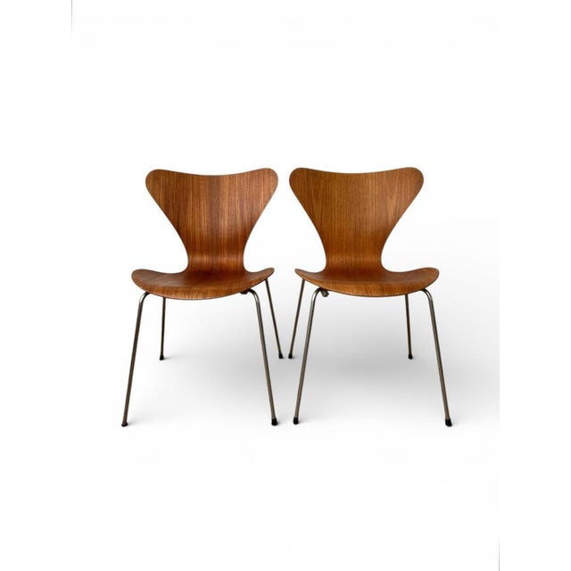 Series 7 Chair in Teak by Arne Jacobsen for Fritz Hansen For Sale - Image 15 of 15