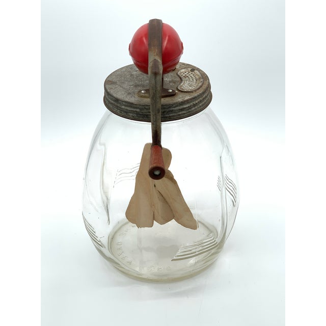 Dazey Paddle Butter Churn No 8 W/ Red Bulb on Top For Sale In Greenville, SC - Image 6 of 7