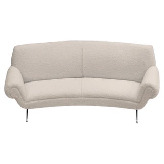 Mid-Century Curved Sofa in White Bouclé with 6 Legs by Gigi Radice for Minotti, 1950s For Sale