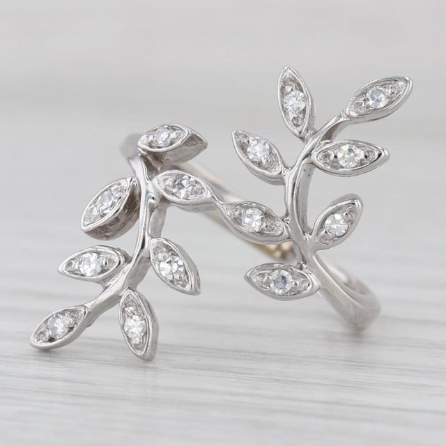 Gemstone Information: - Natural Diamonds - Total Carats - 0.20ctw Cut - Single Color - H - I Clarity - VS2 - SI1 Metal:...