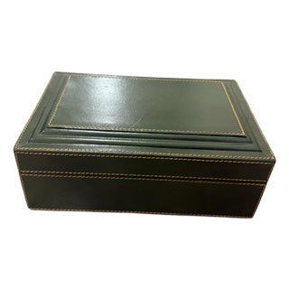 Classic Dark Green Leather Gentleman's Valet Box | Stitched Leather Keepsake & Desk Storage Case For Sale
