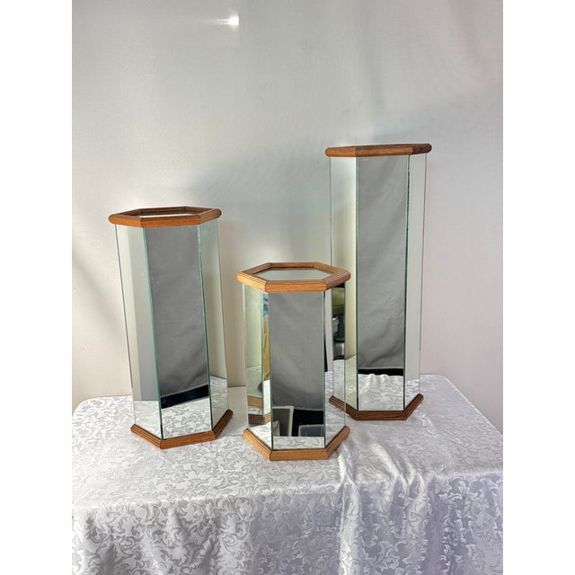 Mid 20th Century 1970s Trio of Hollywood Regency-Style Hexagonal Mirrored Art Pedestals With Oak Wood Trim. For Sale - Image 5 of 7