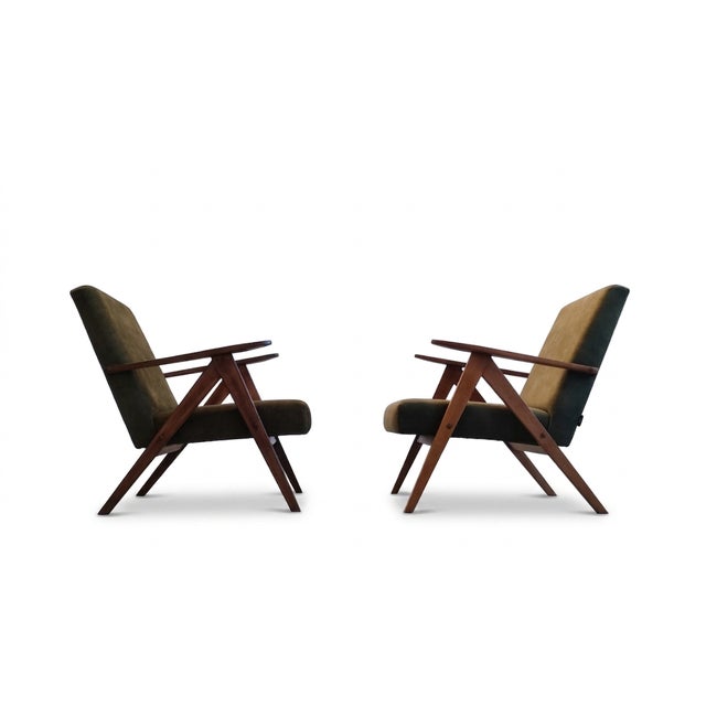 B-310 VAR Lounge Chair in Forest Green Velvet by Henryk Dutka, Poland, 1960s For Sale - Image 9 of 10