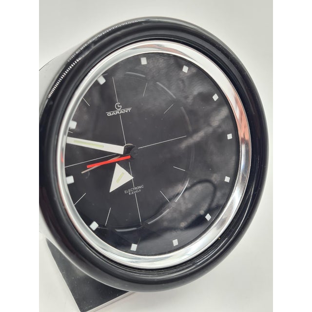 Plastic Vintage Space Age Electronic 6 Jewels Table Clock from GARANT, 1960s For Sale - Image 7 of 9