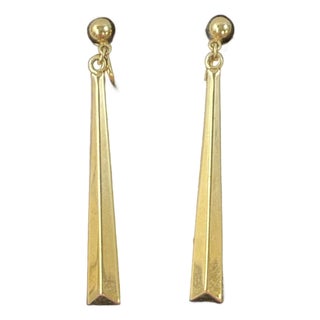 Modernist 50s/60s Crown Trifari Geometric Dangle Clip Earrings Gold Tone Vintage For Sale