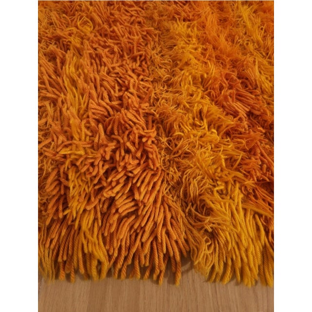 Mid-Century Modern French Rug from Imperial Tapis International, 1970s, in Good conditions. Designed 1970 to 1979 This...