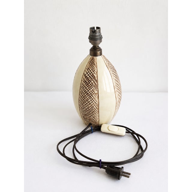 1930s French Art Deco Glazed Ceramic Table Lamp by Nildes, 1930s For Sale - Image 5 of 7