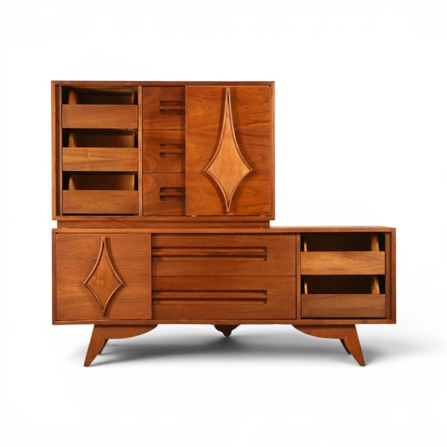 Wood Specialty Woodcraft Sculpted Diamond Vintage Mid Century Modern Stacking Highboy Dresser C. 1960s, Attributed For Sale - Image 7 of 15
