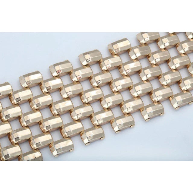 Traditional 1940s Goldtone WIde Link Cuff For Sale - Image 3 of 6