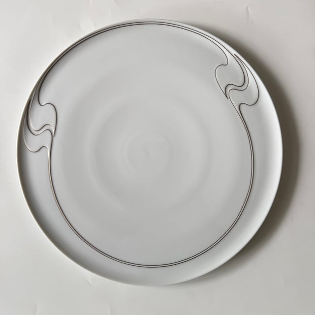 Asimmetria White Gold Cake Plate by Björn Wiinblad for Rosenthal, 1994 For Sale - Image 6 of 6