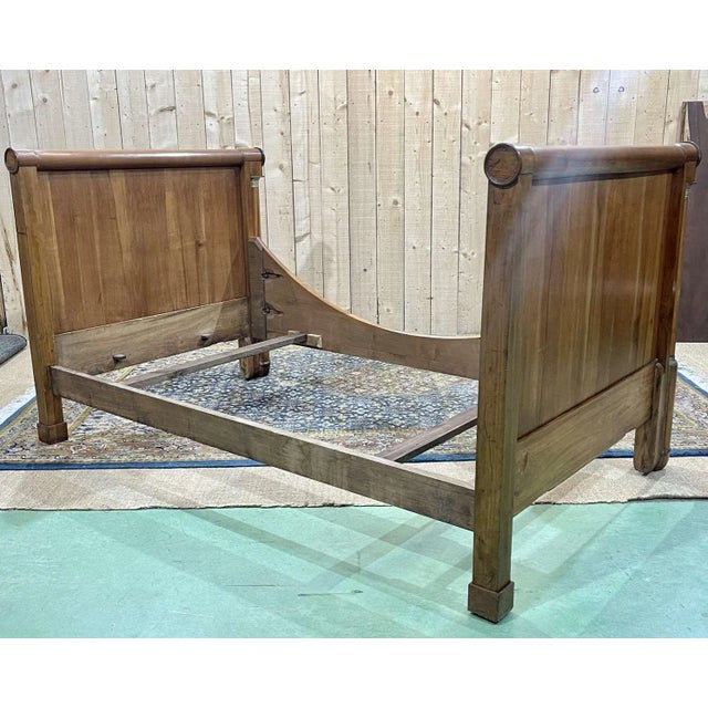 19th-century Empire sleigh bed in cherry wood - Bedding dimensions: L=1.82m, W=98cm. Bed dimensions: L=1.94m, H=1.06m,...