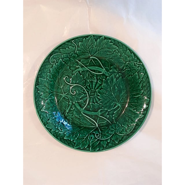Vintage Green Wedgwood Majolica Basket Weave Plate For Sale In Fayetteville, AR - Image 6 of 8