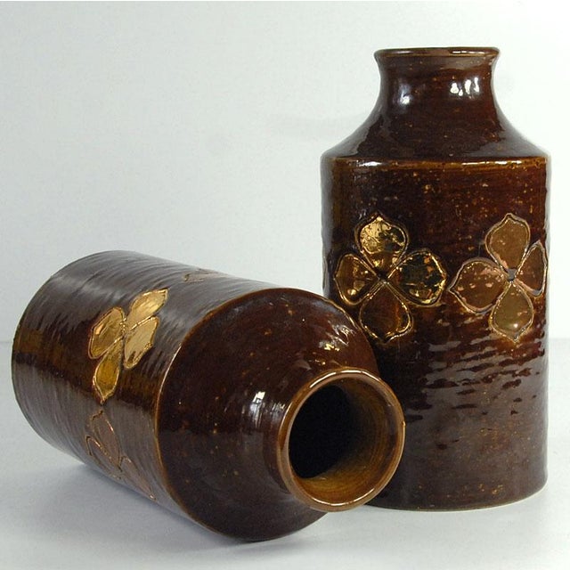 Ceramic Brown and Gilt Ceramic Vases attributed to Aldo Londi for Bitossi, Italy, 1960s, Set of 2 For Sale - Image 7 of 11