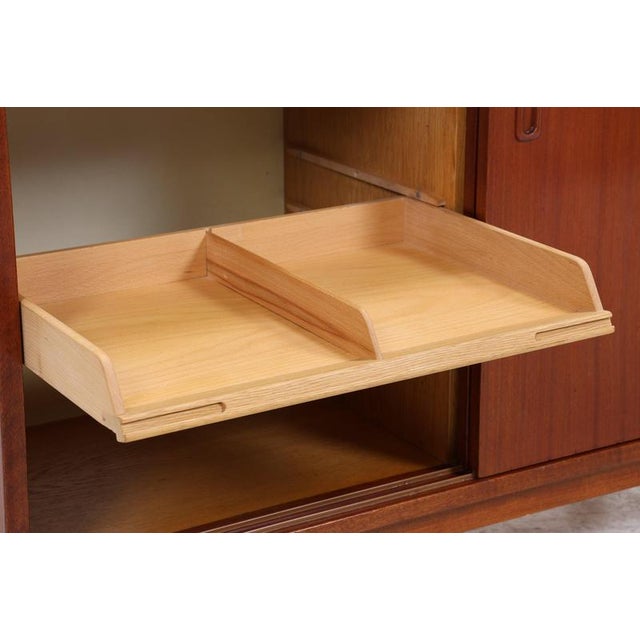Mid-Century Mahogany Commode with Sliding Doors For Sale - Image 11 of 17