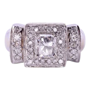 Early 21st Century 1.08 Carat Radiant Cut VVS2 Diamond Ring Size 6