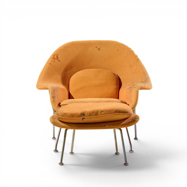 Eero Saarinen for Knoll Mid Century Womb Chair with Ottoman The chair measures: 39.25 wide x 35 deep x 35.5 high, with a...