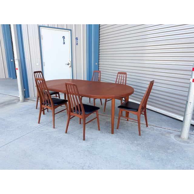 1960s 1960s Danish Modern Teak Extendable Dining Set For Sale - Image 5 of 17