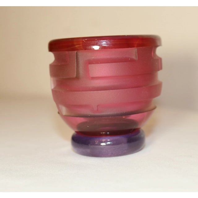 Art Deco Share Vintage 1988 Hand Blown James Parsons Art Deco Art Studio Glass Sake Cup Cameo For Sale - Image 3 of 8