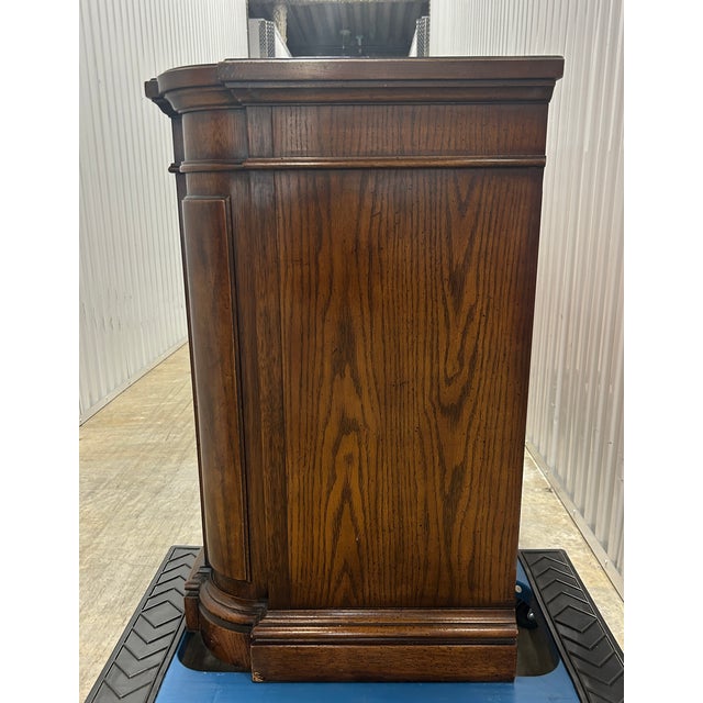 Traditional 1980s Henredon Vintage Walnut Buffet With Felt Silverware Drawer For Sale - Image 3 of 10