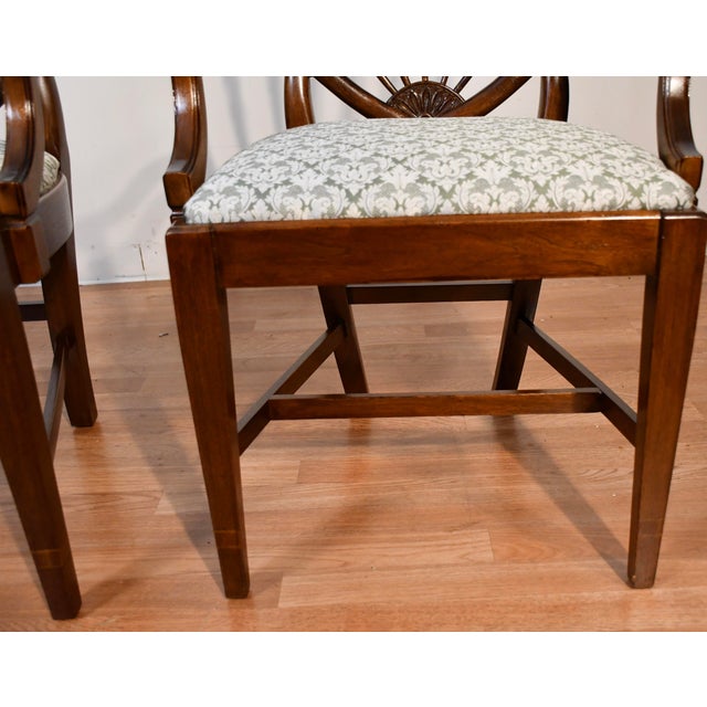 1920s 1920 Antique English Solid Walnut Shield-Back Set of Six Dining Chairs For Sale - Image 5 of 18