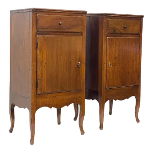 18th Century Italian Walnut Bedside Cabinets Tables - A Pair