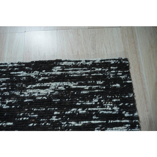 4x6 Fiona Rustic Black Flatweave Geometric Modern Wool Carpet Rug For Sale In New York - Image 6 of 8