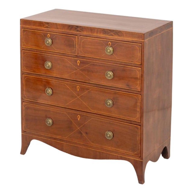 American Federal Mahogany Chest of Drawers For Sale