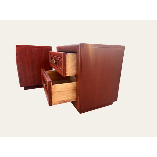 Postmodern Late 20th Century Postmodern Cognac Nightstands – Attributed to Burlington, 2 Pieces For Sale - Image 3 of 10