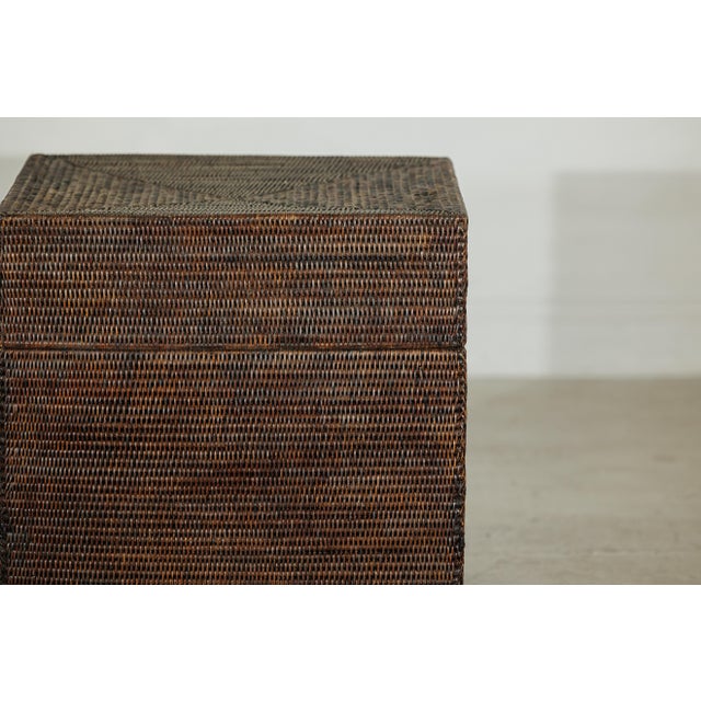 Vintage Square Dark Brown Rattan Basket with Removable Lid and Patterns For Sale In New York - Image 6 of 18