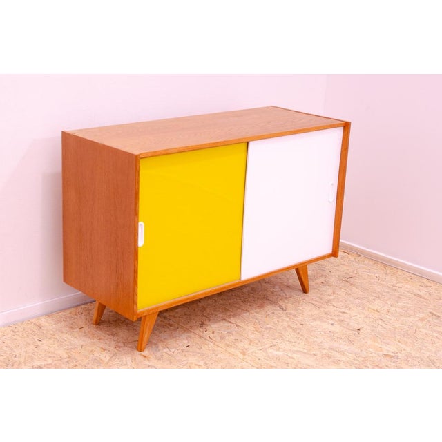 Jiří Jiroutek Mid-Century U-452 Sideboard by Jiří Jiroutek for Interier Praha, 1960s For Sale - Image 4 of 18