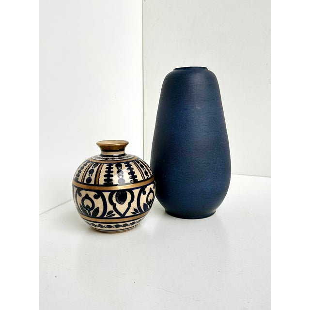 Vintage Studio Ceramic Vase in Matte Midnight Blue by Andreas Kastl, Germany, 1950s For Sale - Image 4 of 13