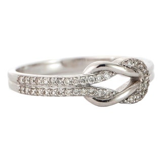 18k White Gold Knot Ring With Round White Diamonds Size 7 For Sale