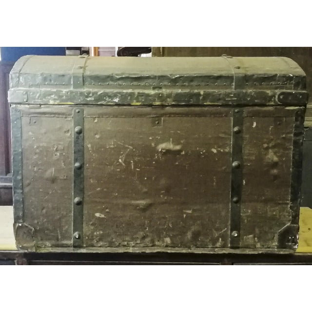 Travel Trunk in Wood and Metal, Italy, 1900s For Sale - Image 4 of 9