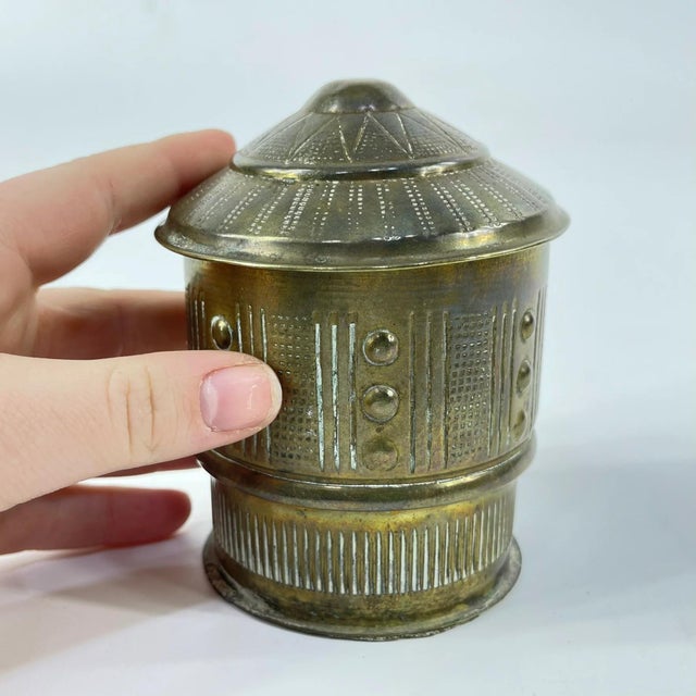 Brass Early 20th Century Asante Forowa Chased Brass Box Ghana MATTER COLLECTION For Sale - Image 8 of 10