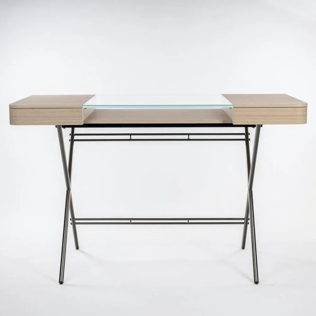 Contemporary Cosimo Desk with Natural Oak Veneer and Glass Top by Marco Zanuso Jr. for Adentro, 2023 For Sale - Image 3 of 7
