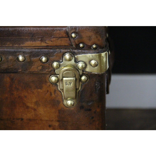 Brown Antique Cube-Shaped Leather Trunk by Louis Vuitton, 1890s For Sale - Image 8 of 18