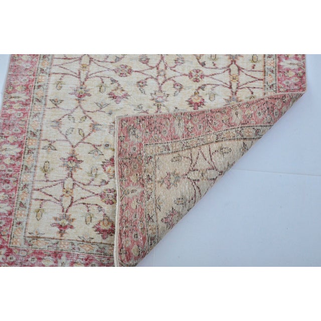 Beige 1950s Oushak Home Living Wool Carpet For Sale - Image 8 of 10