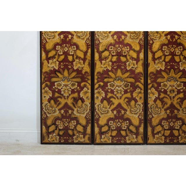 Four-Panel Red and Gold Screen with Hand-Painted Floral and Foliate Motifs For Sale - Image 10 of 12