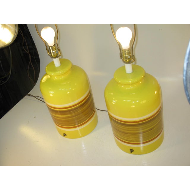 Vintage Mid Century Modern Ceramic Art Pottery Retro Yellow Large Table Lamps - a Pair For Sale - Image 9 of 16