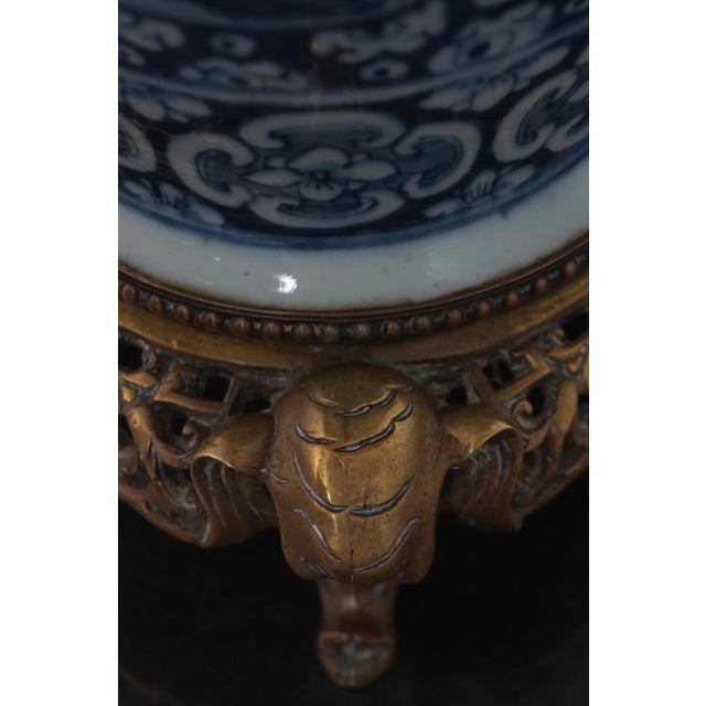 Vintage Chinese Willow Blue & White Porcelain Vase Lamp For Sale - Image 9 of 13