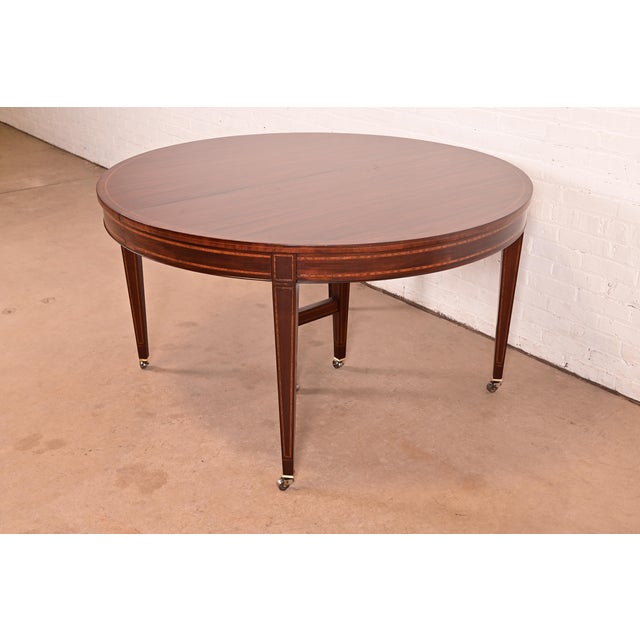 English Baker Furniture Style Federal Inlaid Mahogany Extension Dining Table With Six Leaves, Newly Refinished For Sale - Image 3 of 16