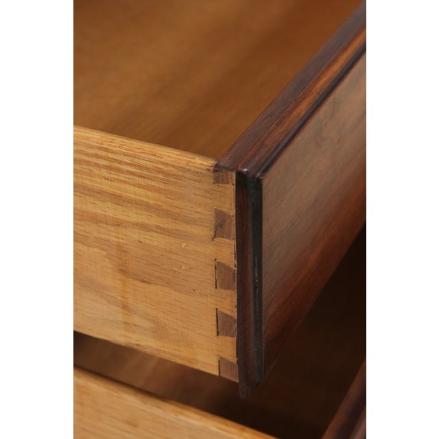 1960s Henkel Harris Cherry 9 Drawer Double Dresser For Sale - Image 5 of 15