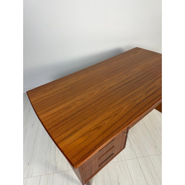 Brown Vintage Scandinavian Curved Teak Writing Desk, 1960s For Sale - Image 8 of 12