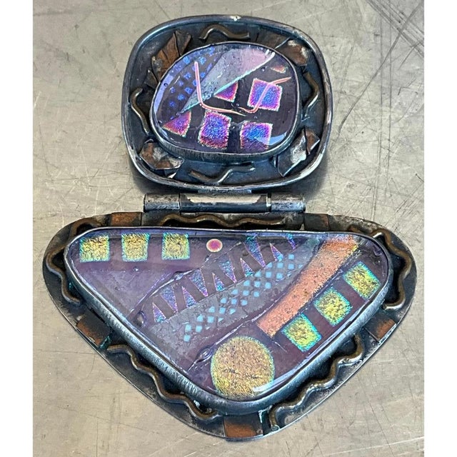 Late 20th Century Vintage Hand Crafted 925 Dichoric Glass Pendant For Sale - Image 5 of 12