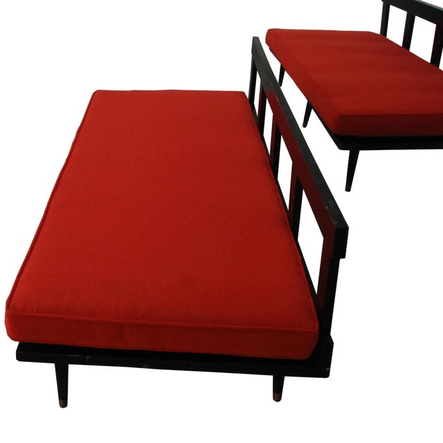 1950s Mid-Century Modern Town & Country Lounge Daybed For Sale - Image 5 of 7
