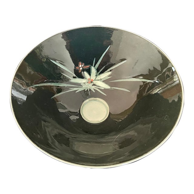 Mid-20th Century Japanese Art Pottery Rice Bowl For Sale