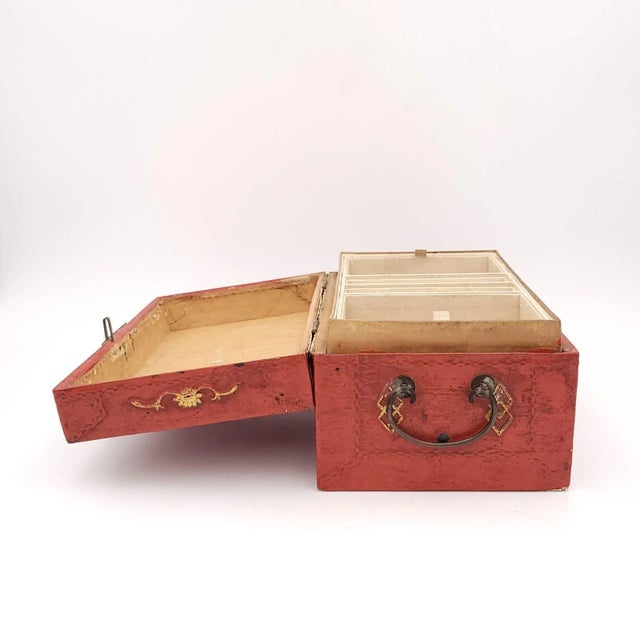 1900 - 1909 Chinese Red Lacquered and Gilt Pig Skin Jewelry Box, Circa 1900 For Sale - Image 5 of 12